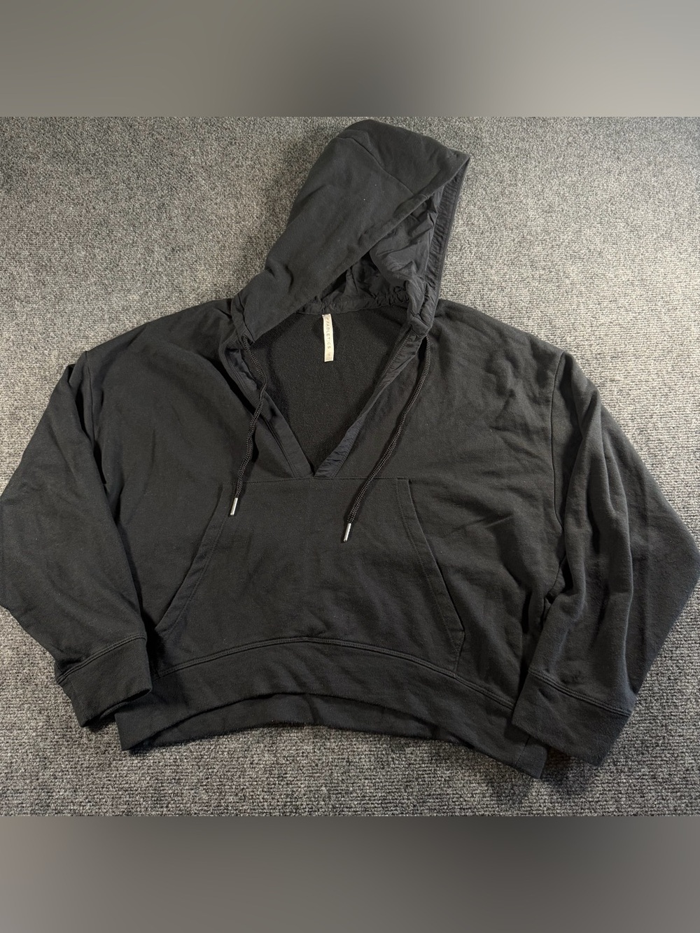Fabletics V-Neck Hoodie Pullover Active Black Cropped Women's Oversized Small